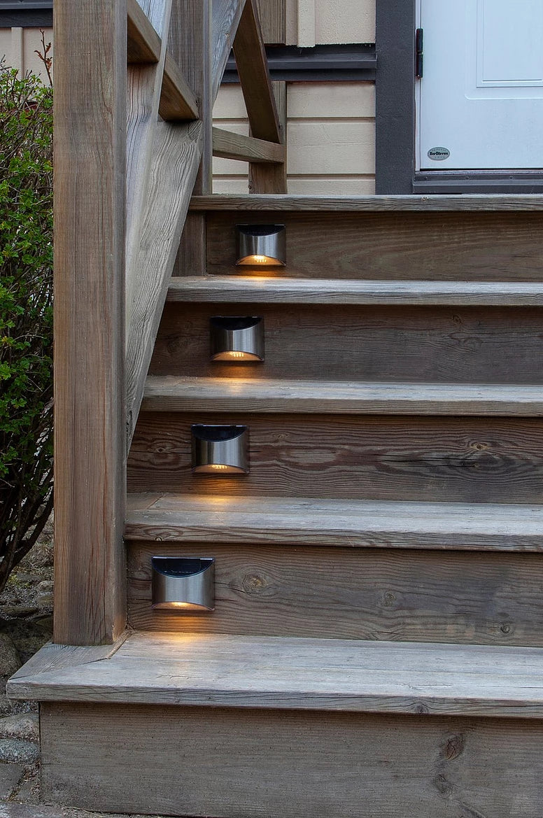 Güneş Enerjili Duvar Aplik – 2'li Paket, LED Işıklı, Sıcak Beyaz, 10 Lümen, Dış Mekan Kullanımına Uygun