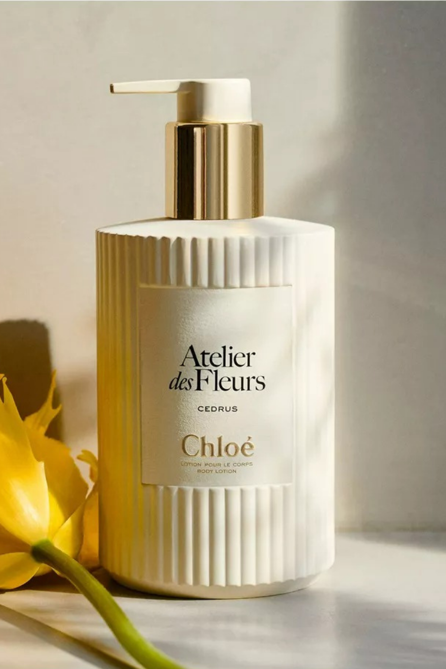 Atelier des Fleurs Cedrus Parfümlü Vücut Losyonu 300ml, Nemlendirici ve Lüks Cilt Bakımı