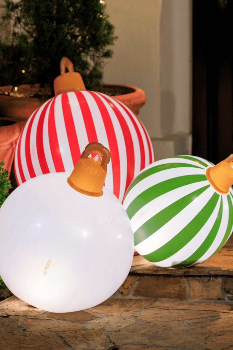 3’lü Işıklı Klasik Şişme Noel Dekor Seti
