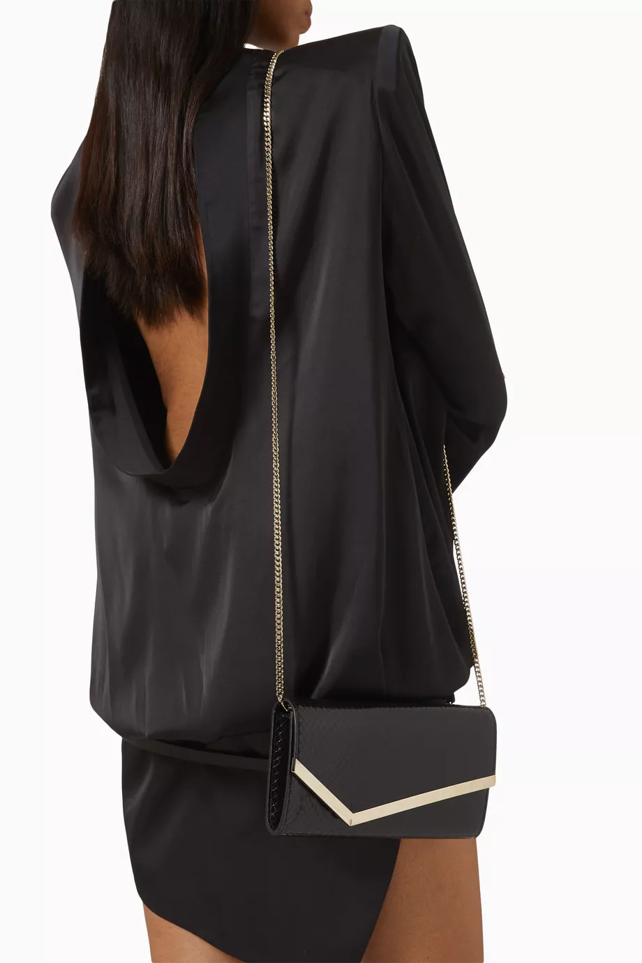 Patenli Deri Emmie Clutch, Rugan & Işıltılı, Asimetrik Kapak Tasarımı