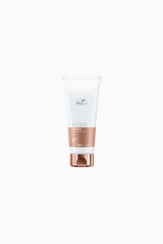 Fusion Intense Repair Conditioner Yıpranmış Saçlar için Yoğun Onarım