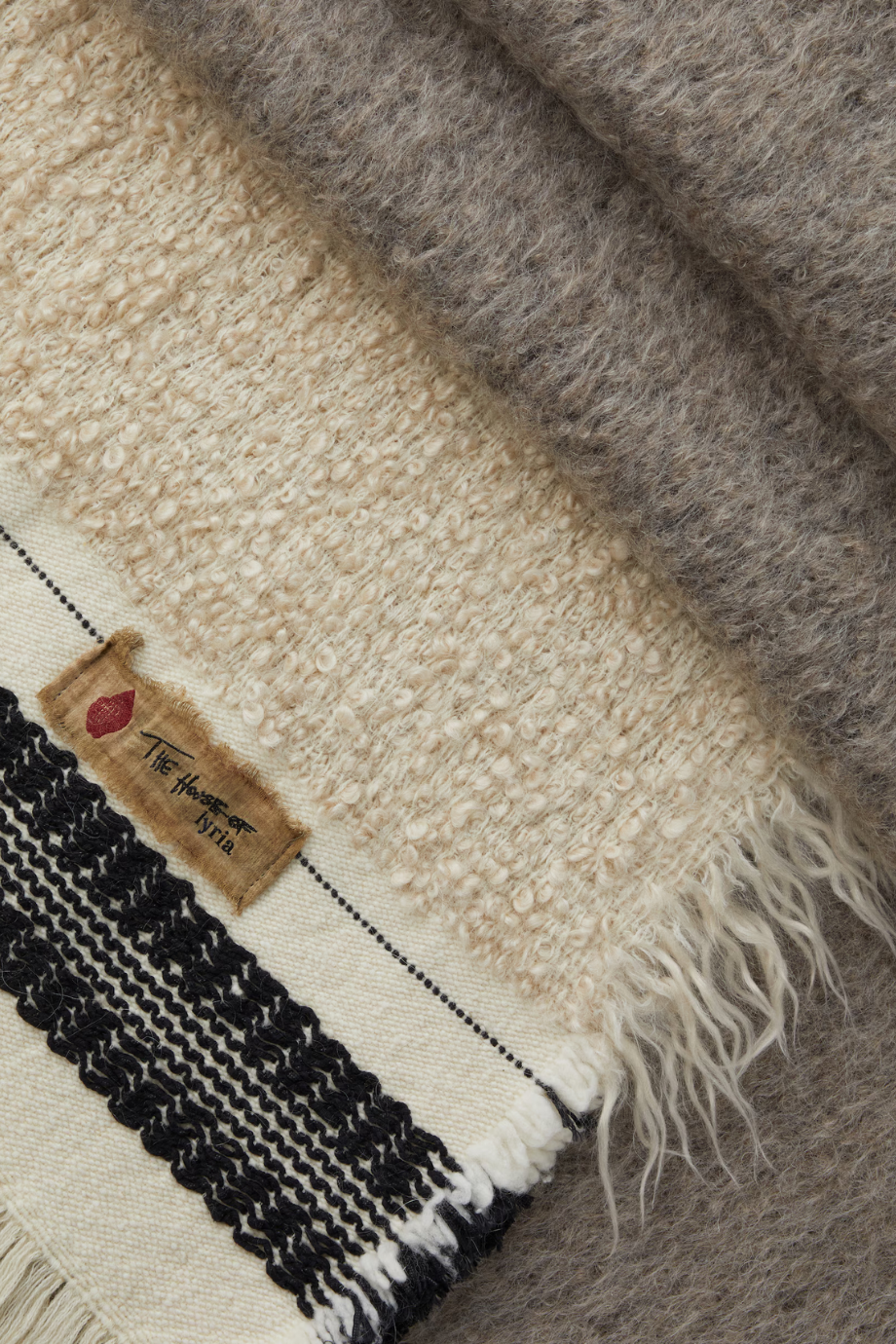 Madornale Mohair ve Yün Karışımlı Battaniye Gri