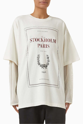 Kırık Beyaz Katmanlı Tişört Rahat Kesim ve Şık Tasarım