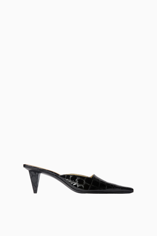 Iris 65, Siyah Croc Desenli Deri Sivri Burun Topuklu Terlik