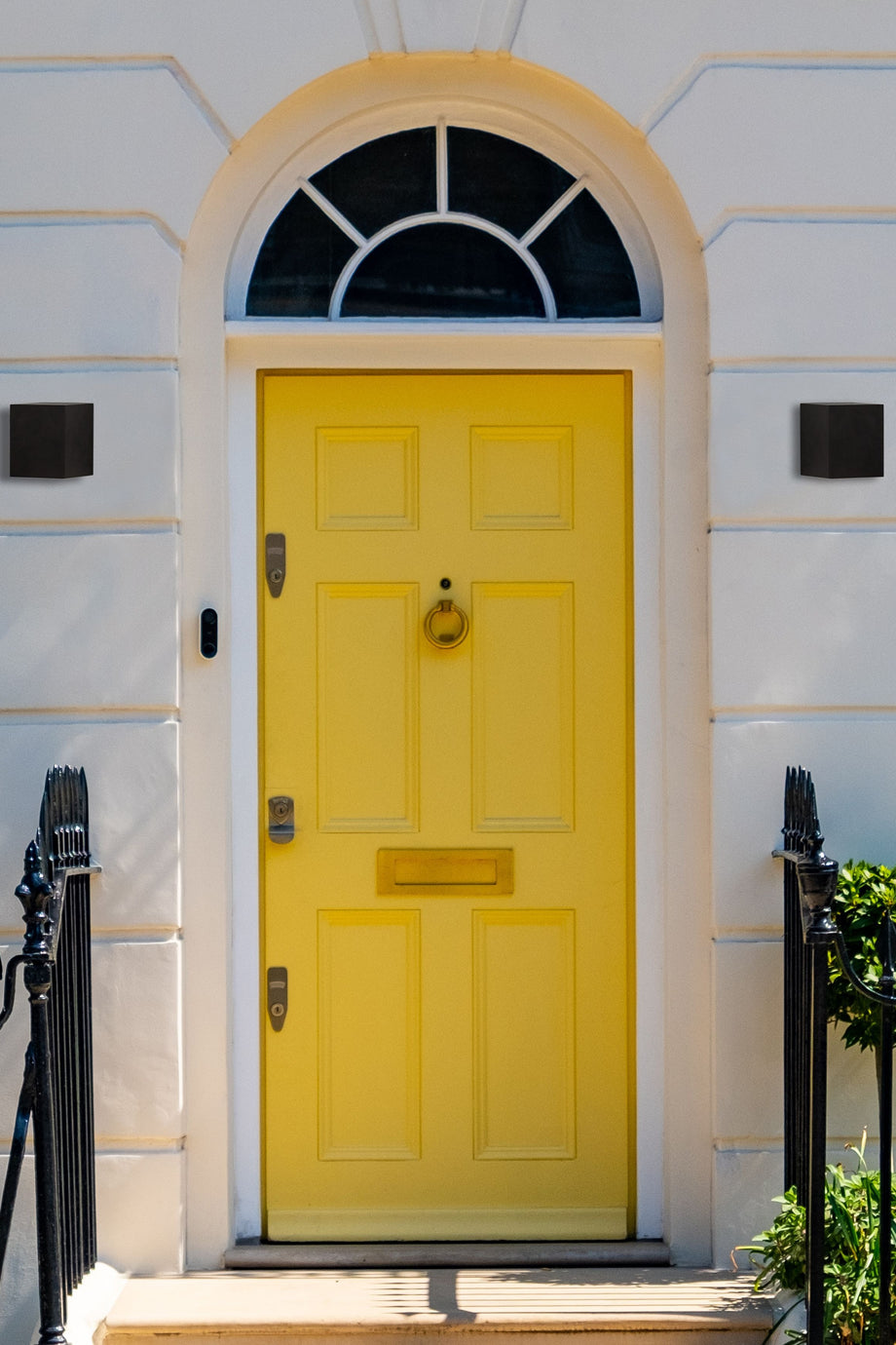 Siyah 2’li LED Dış Mekan Duvar Lambası Seti, Modern Tasarım ve IP54 Korumalı