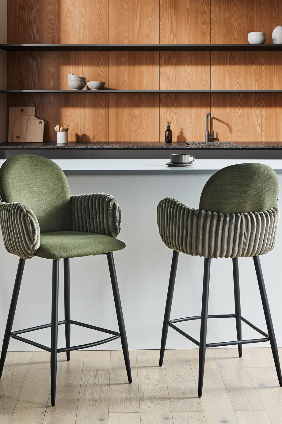 AMITY Yeşil Kumaş 2'li Bar Sandalyesi Seti, Retro Stil, 66 cm Oturum, Su Geçirmez Kumaş