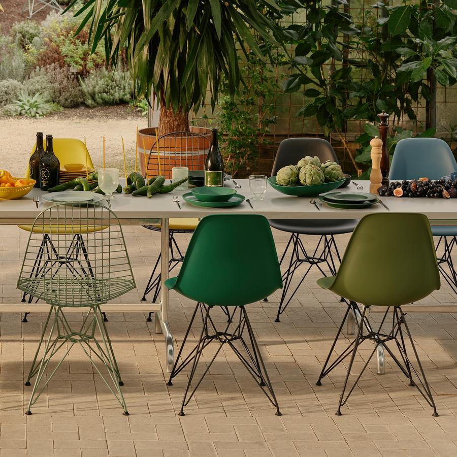 Eames DSR RE Sandalye Geri Dönüşümlü Malzeme, İkonik Tasarım, Dış Mekâna Uygun